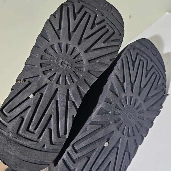 Ugg Clear rain boots in black - Size 8 - Picture 2 of 3